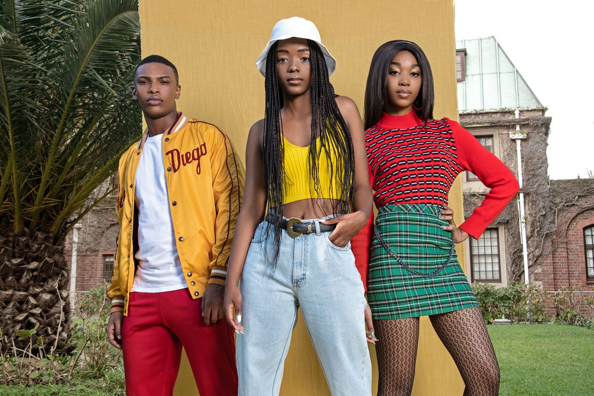 Cast of Netflix pictured above.